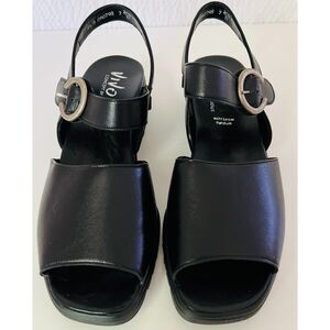 Black Solidus Vivo Leather Ankle Strap Sandals. Size 8.5.